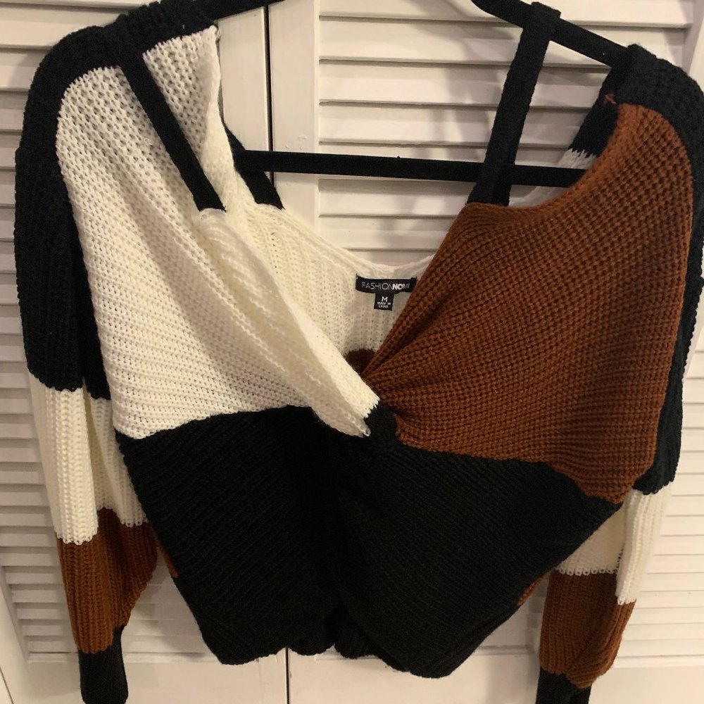 Brand New NW Fashion Nova Shoulder Cut Out Sweater